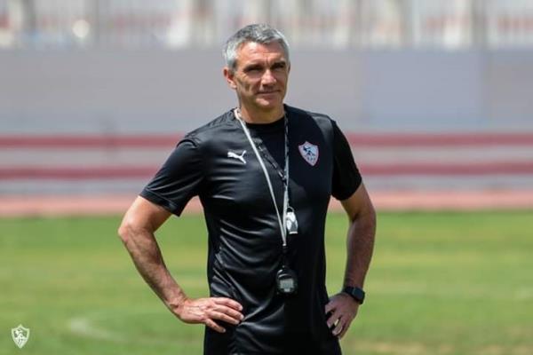 كارتيرون يعلن تشكيل الزمالك لمواجهة المقاصة