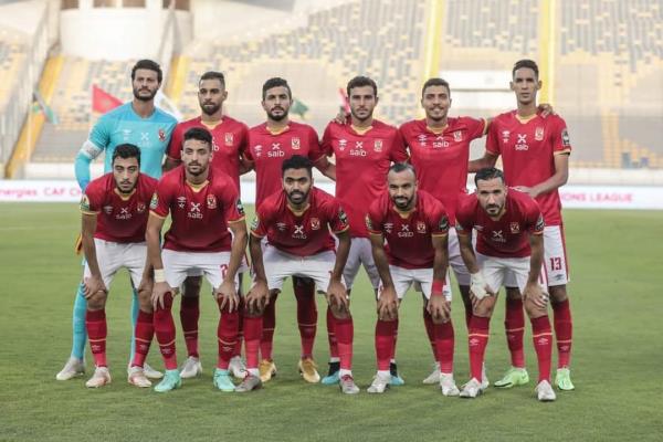 شريف يقود هجوم الاهلي في مواجهة طلائع الجيش